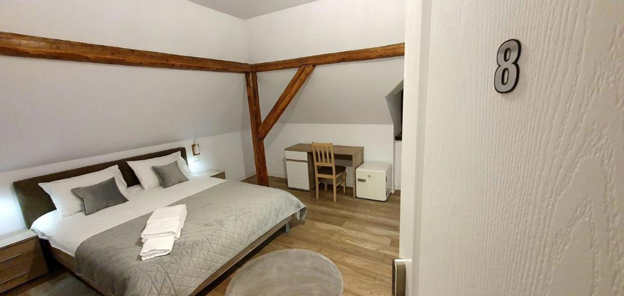 Yellow House Sibiu Luaran gambar